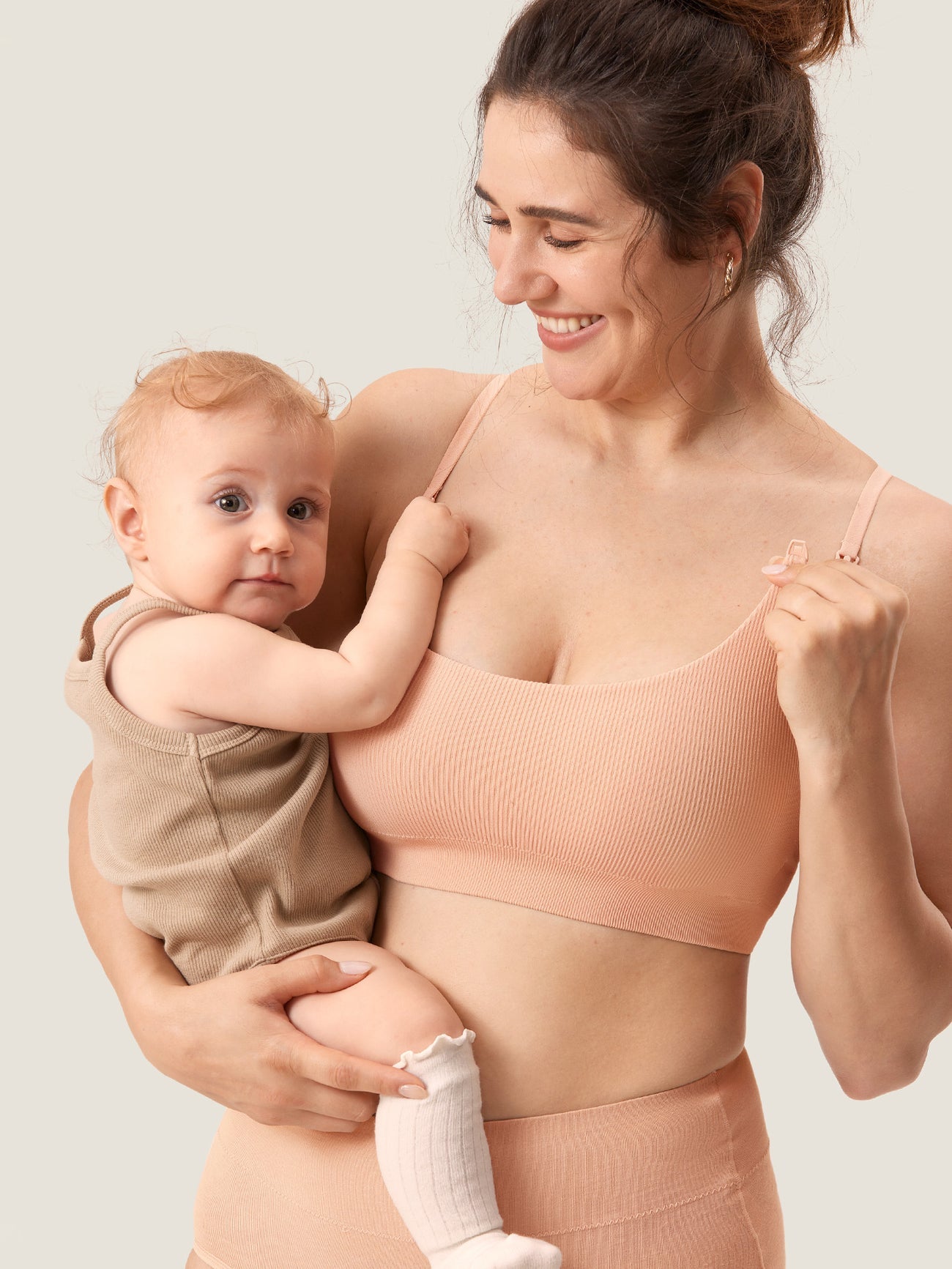 FLAUNOVA™ Ribbed Scoop Nursing Bralette